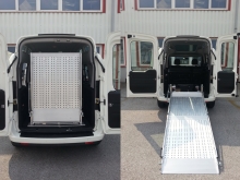 Fiat Doblo mit Hochdach und eingebauter Alu-Rollstuhlrampe.