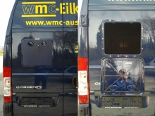 Luke in der Hecktür eines Transporters/Kastenwagen für Langguttransport. Luke in der Hecktür eines Transporters/Kastenwagen für Langguttransport.