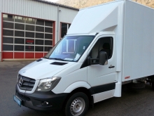 MB Sprinter mit 3D-Dachspoiler und Seitenflügel/Fahrerhausverbreiterung. MB Sprinter mit 3D-Dachspoiler und Seitenflügel/Fahrerhausverbreiterung.